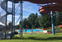 Freibad Bergneustadt - Blick in Richtung Sprungturm.