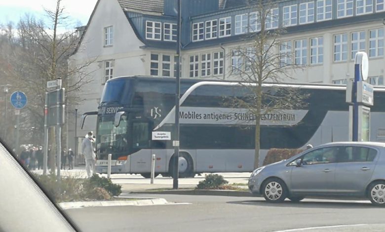 Mobiles Antigenes Schnelltestzentrum in Bergneustadt.