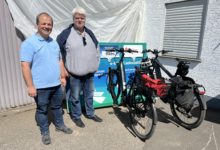 Sven Oliver Rüsche und Jens-Holger Pütz besuchten die Eröffnungsfeier auf dem Dümpel.